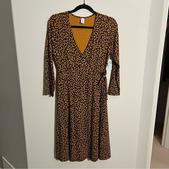 Old Navy leopard dress - Picture 2 of 7